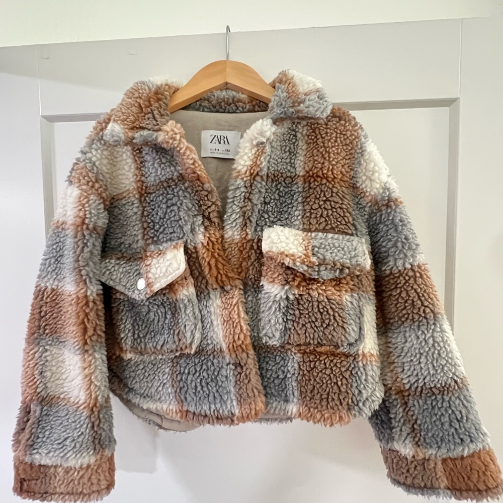Like new kids Zara jacket. Only worn once, but outgrew.